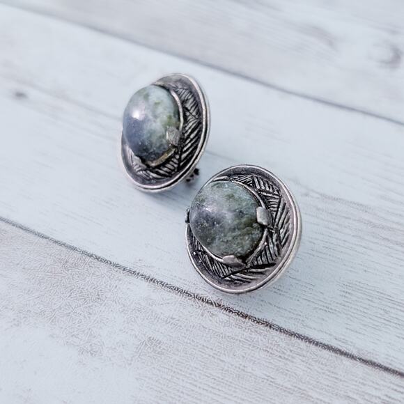 Vintage Clip On Earrings Dark Silver Tone & Muted Dusky Green - Picture 3 of 5